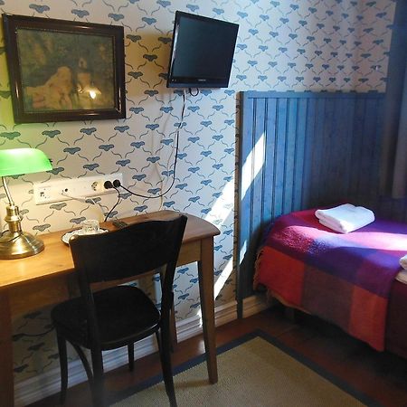 Hotel & Cafe Lanterna Nauvo Quarto foto