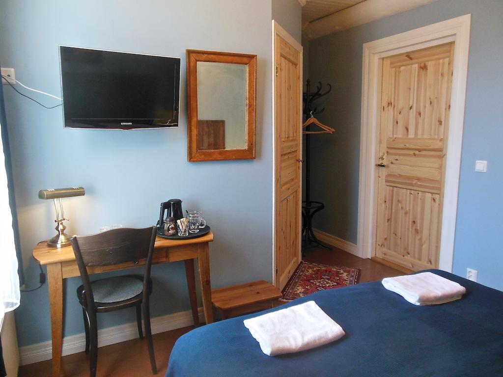 Hotel & Cafe Lanterna Nauvo Quarto foto